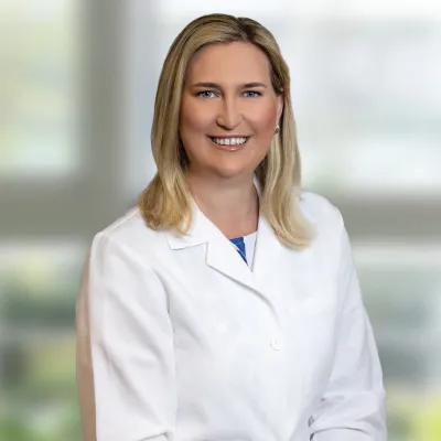 Headshot of Ann Holloway