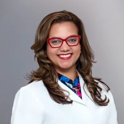 employee headshot of female clinical psychologist