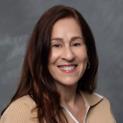 Gladys Montane Headshot 