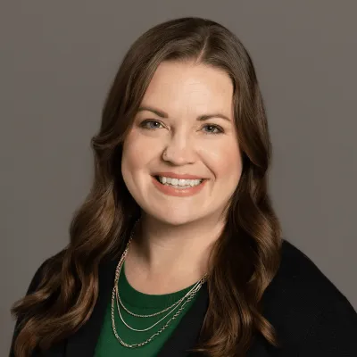 nikki-belcher-2025-800x800