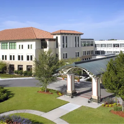 Archival photo of the main building of Winter Park Memorial Hospital