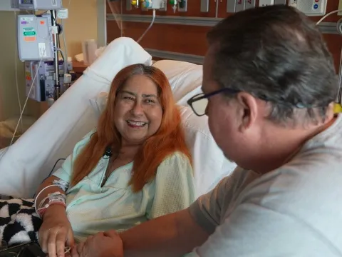 Mujer puertorriqueña recibe un raro trasplante de corazón y pulmones en Florida