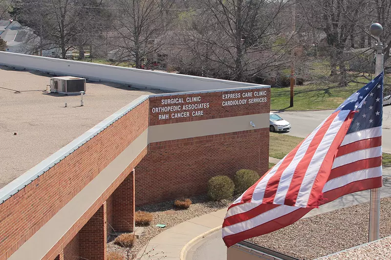 Ransom Memorial Hospital with flag on a flag pole
