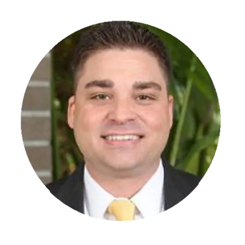 Christopher Huff headshot