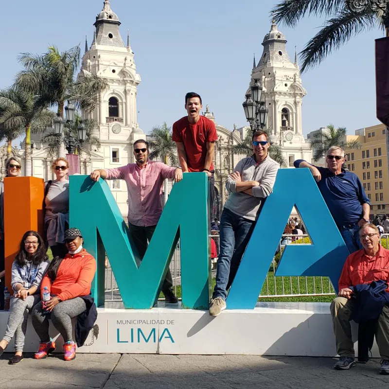 global-missions-peru-whole-group-lima-800x800