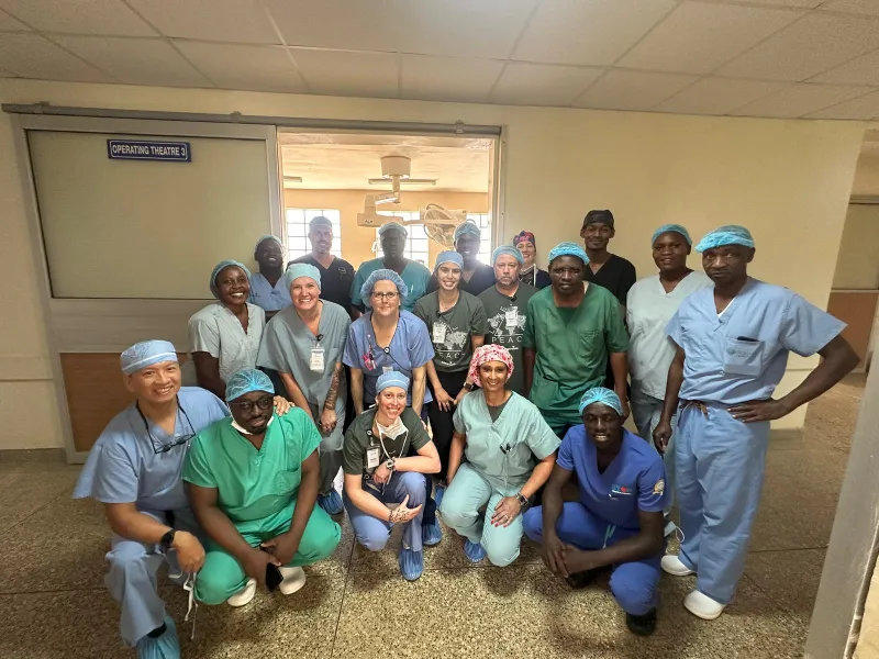 surgical-team-posing